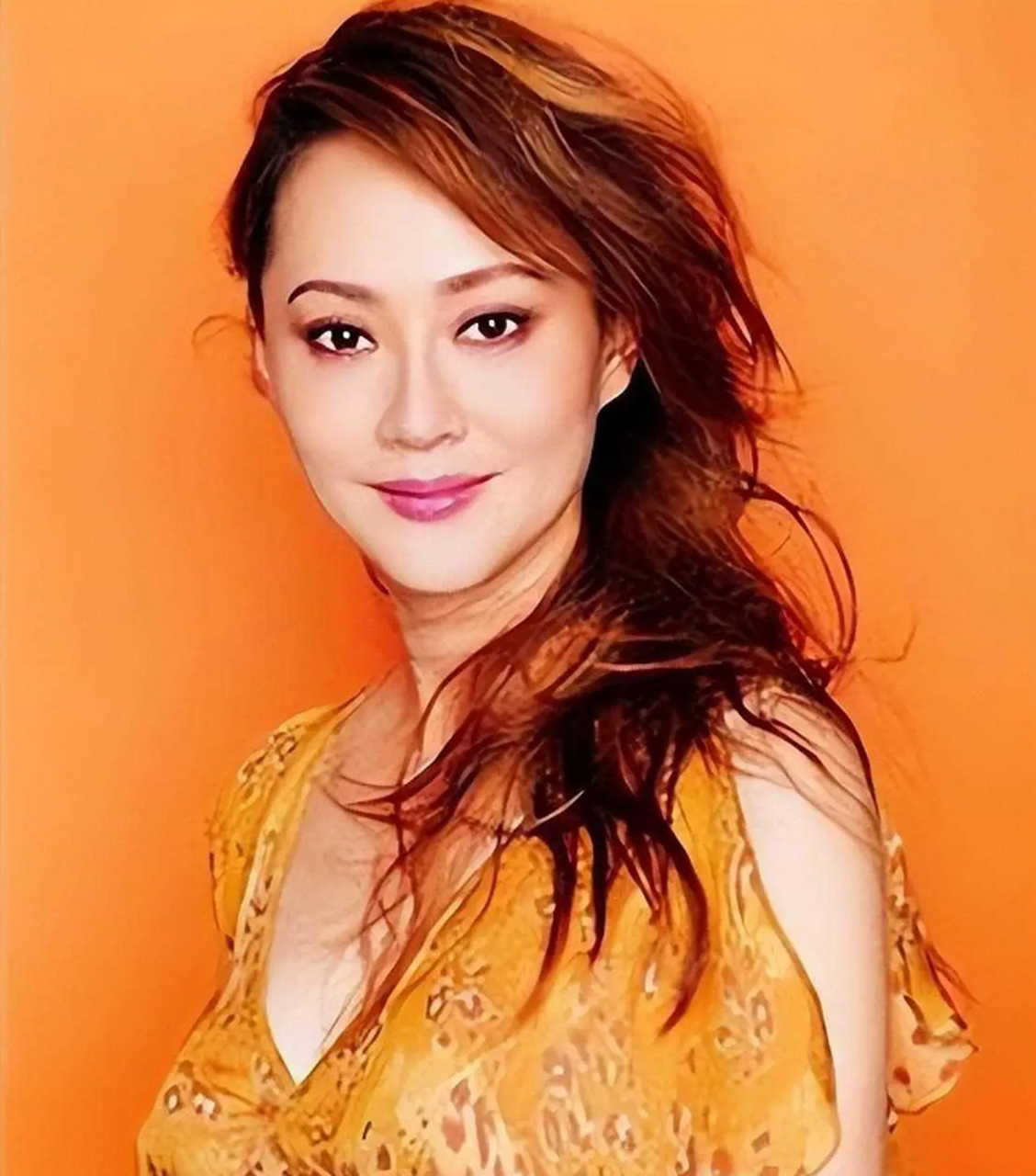 宋佳母女背后的故事,被指责"弑父"的张楚楚如何走出阴影?