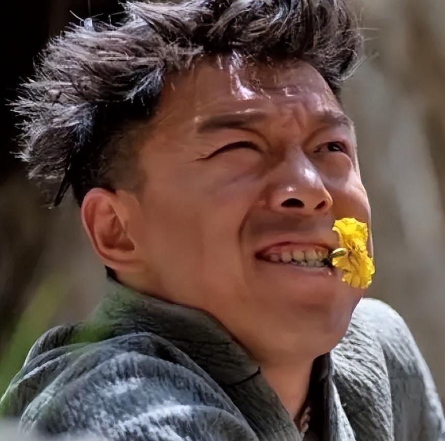 黄渤爆料曾为王菲写歌,王菲反问:歌在哪呢?渤9字回应笑翻网友