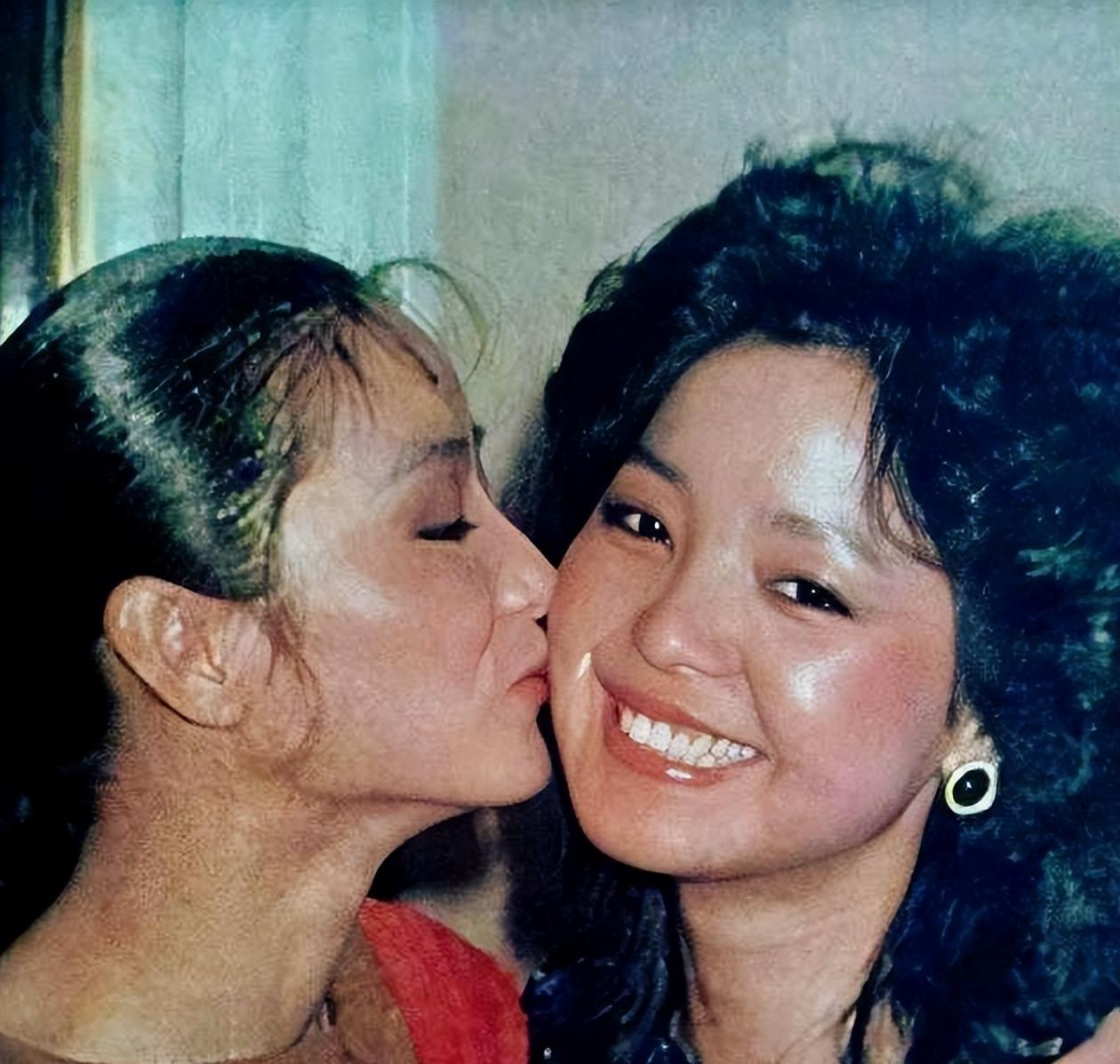 林青霞"蛊惑"邓丽君,互相拍摄二十张大尺度照片,如今已成绝版