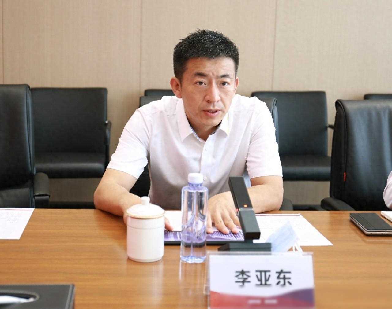 李亚东新职人人瞩目,内情何解?