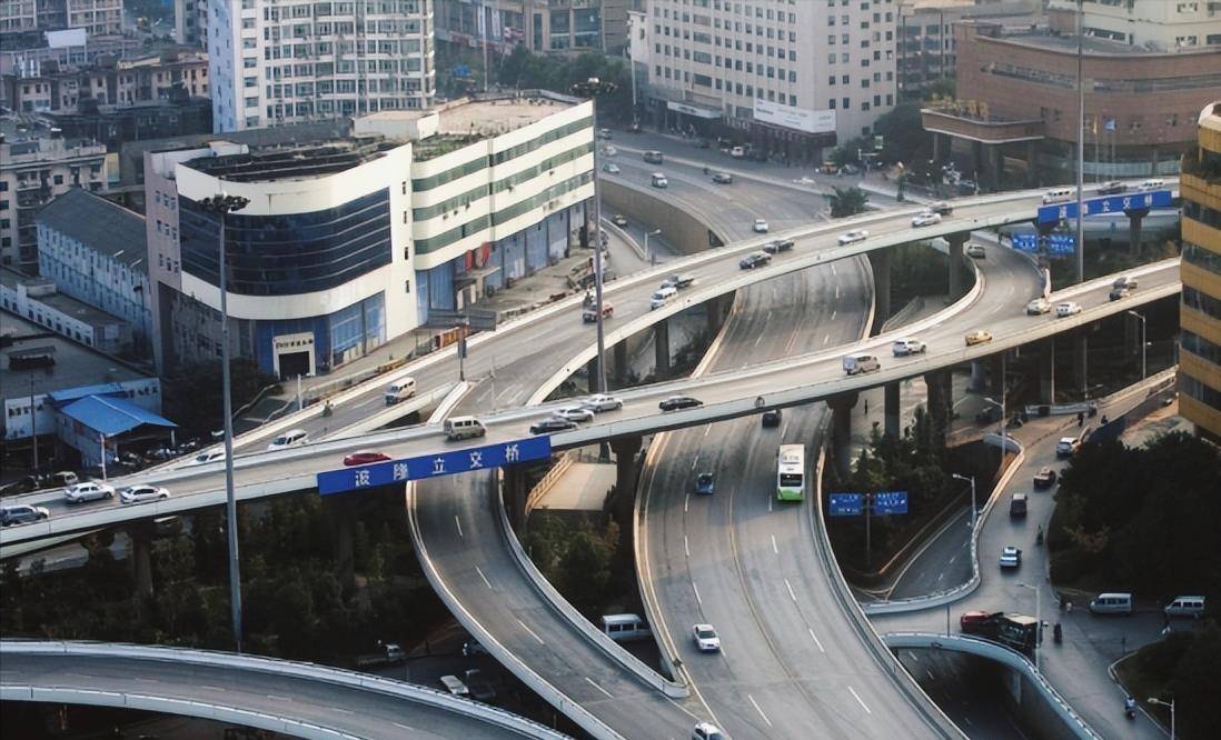 大雅开福|胡小平:从城边上住到了城里边