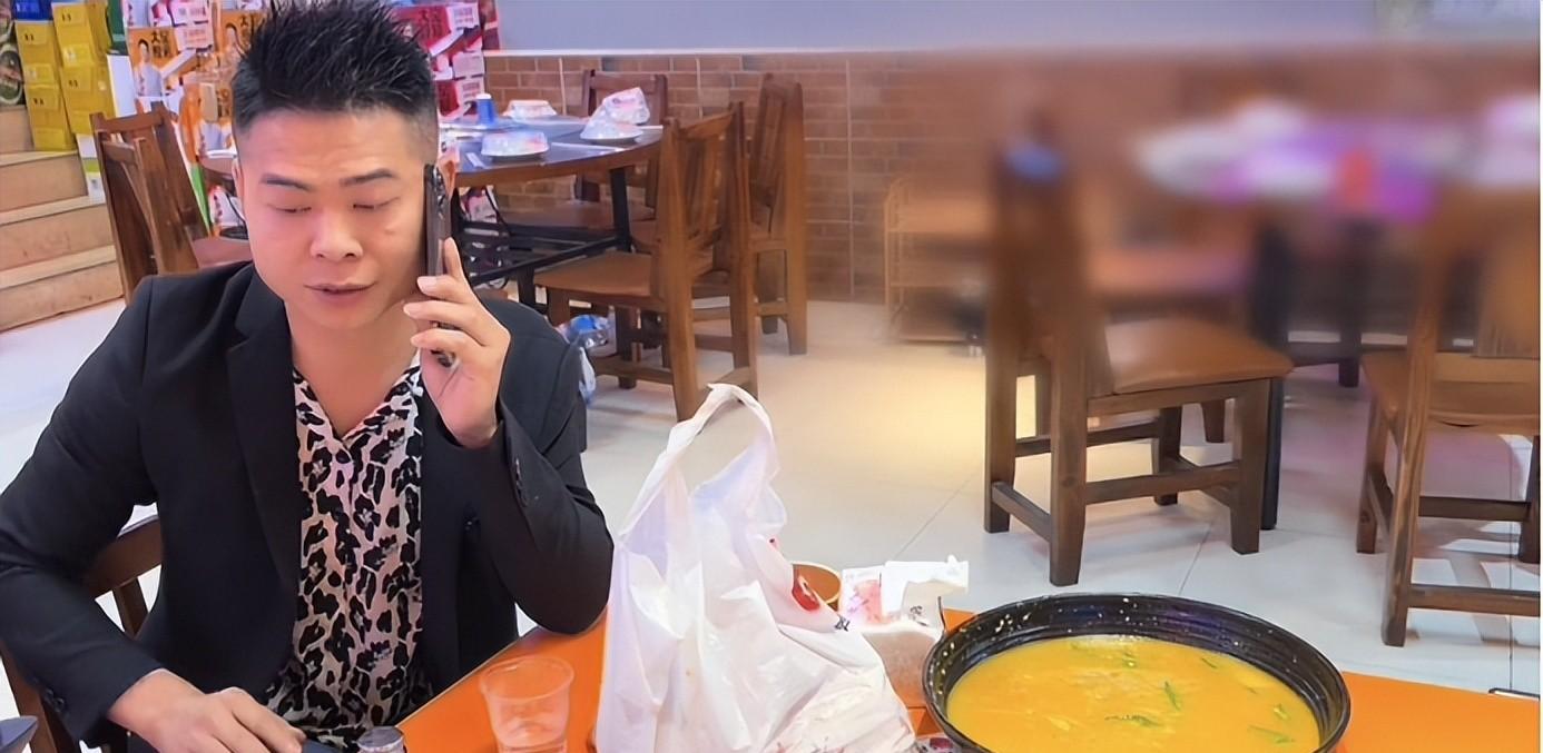 胆真大!事发江苏昆山,40万粉丝打假博主被胖揍,店老板已被拘禁