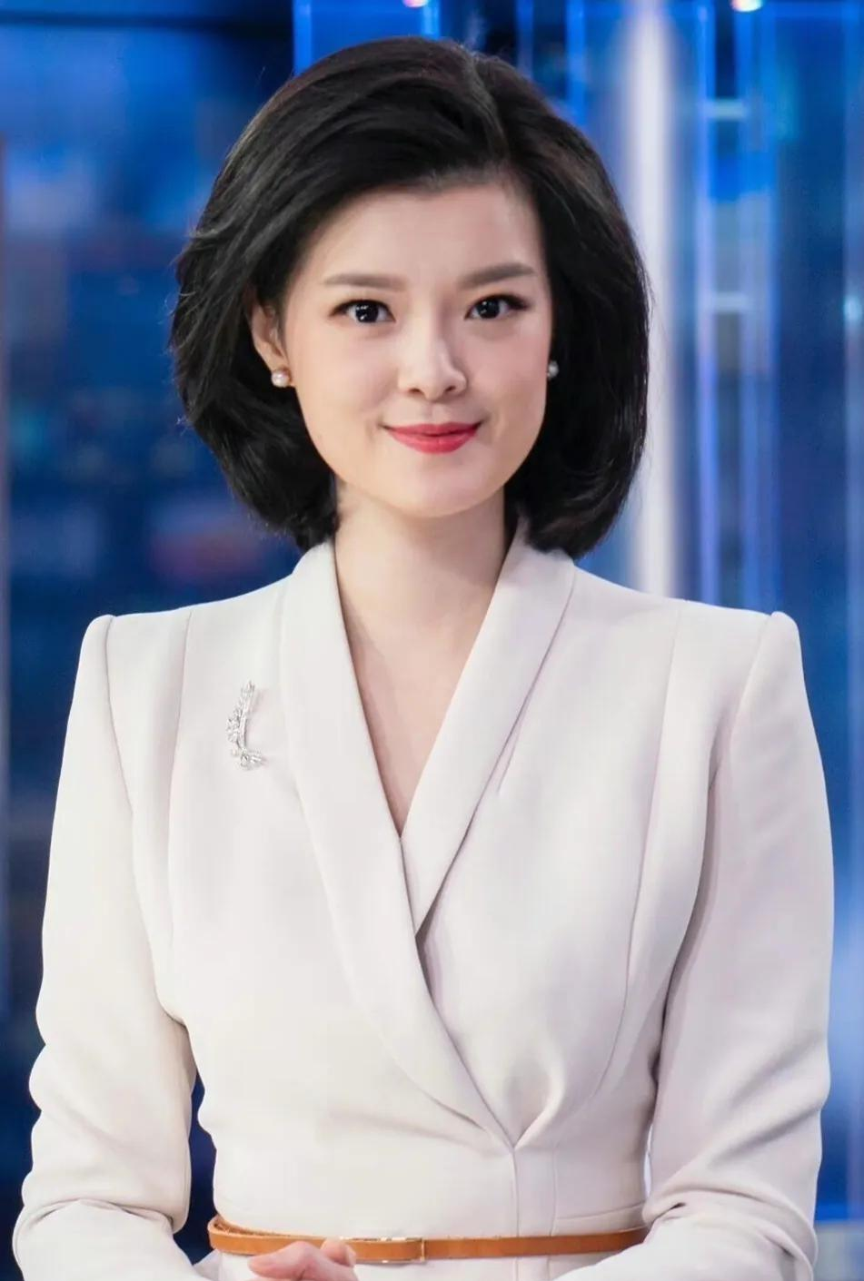高端访谈:央视美女与4位总统的故事