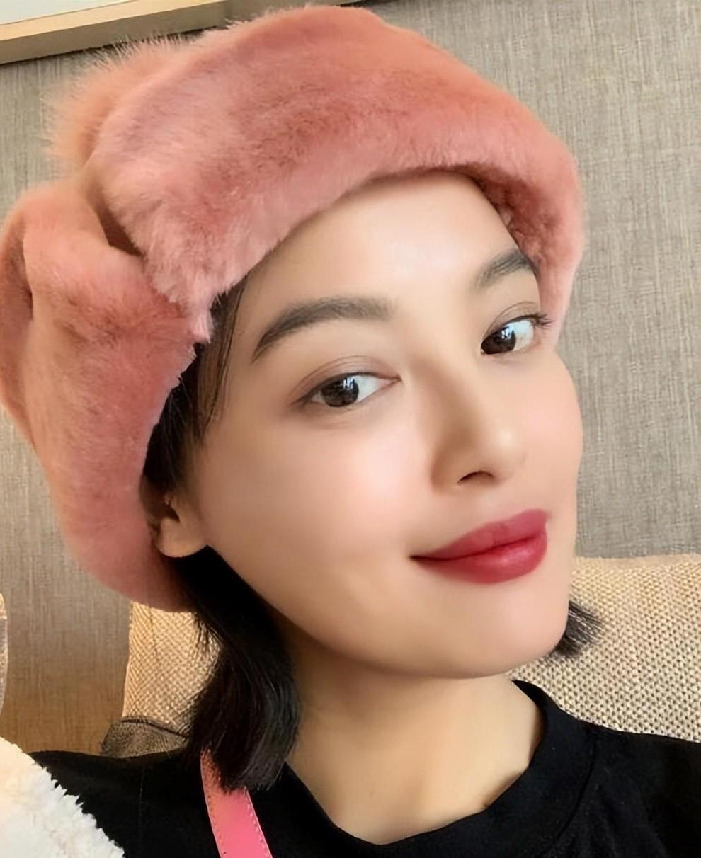 "性感尤物"辛芷蕾:性感的不止厚嘴唇,这身材更是一绝!