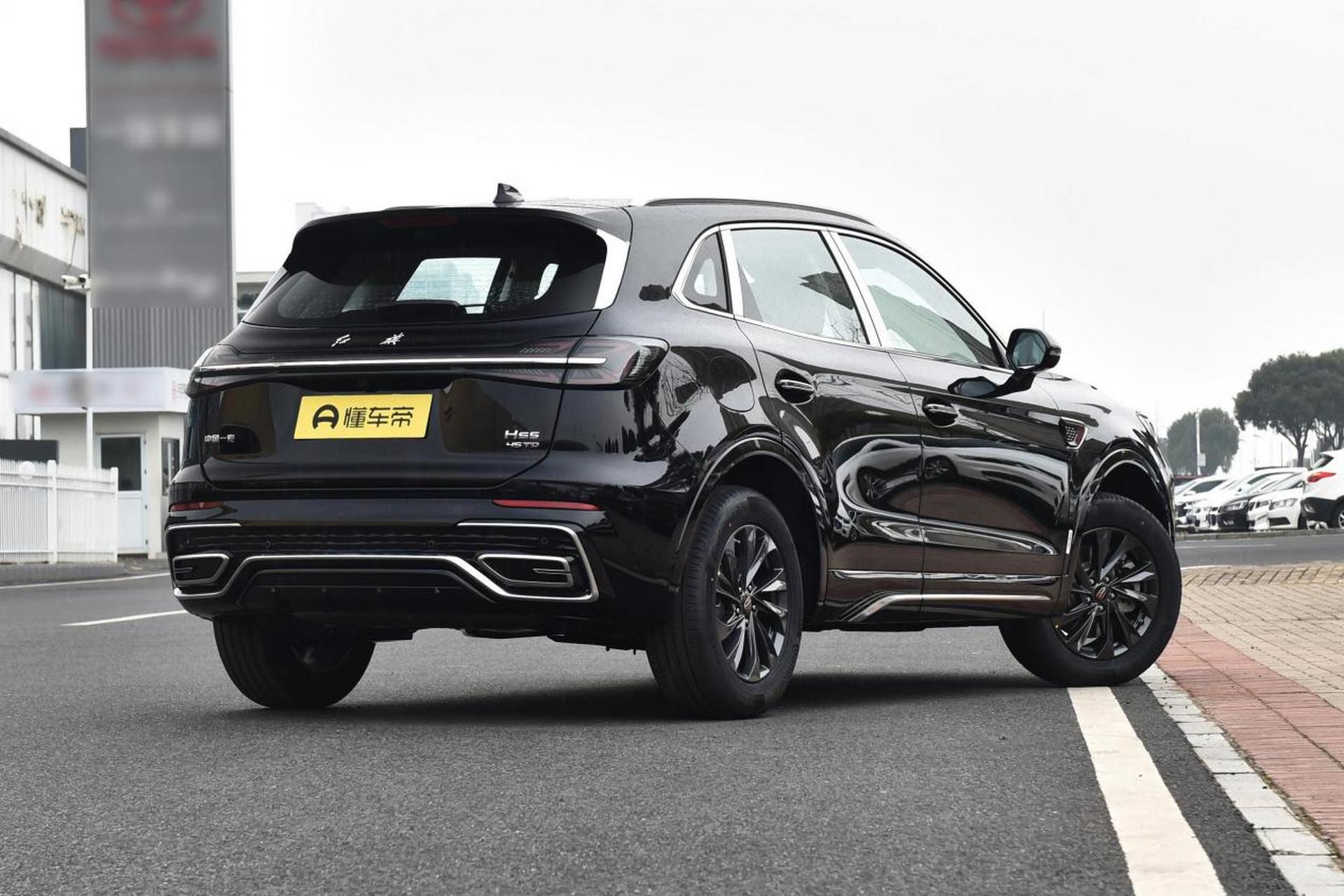 红旗hs5,月销量破万!豪华科技配置一应俱全.