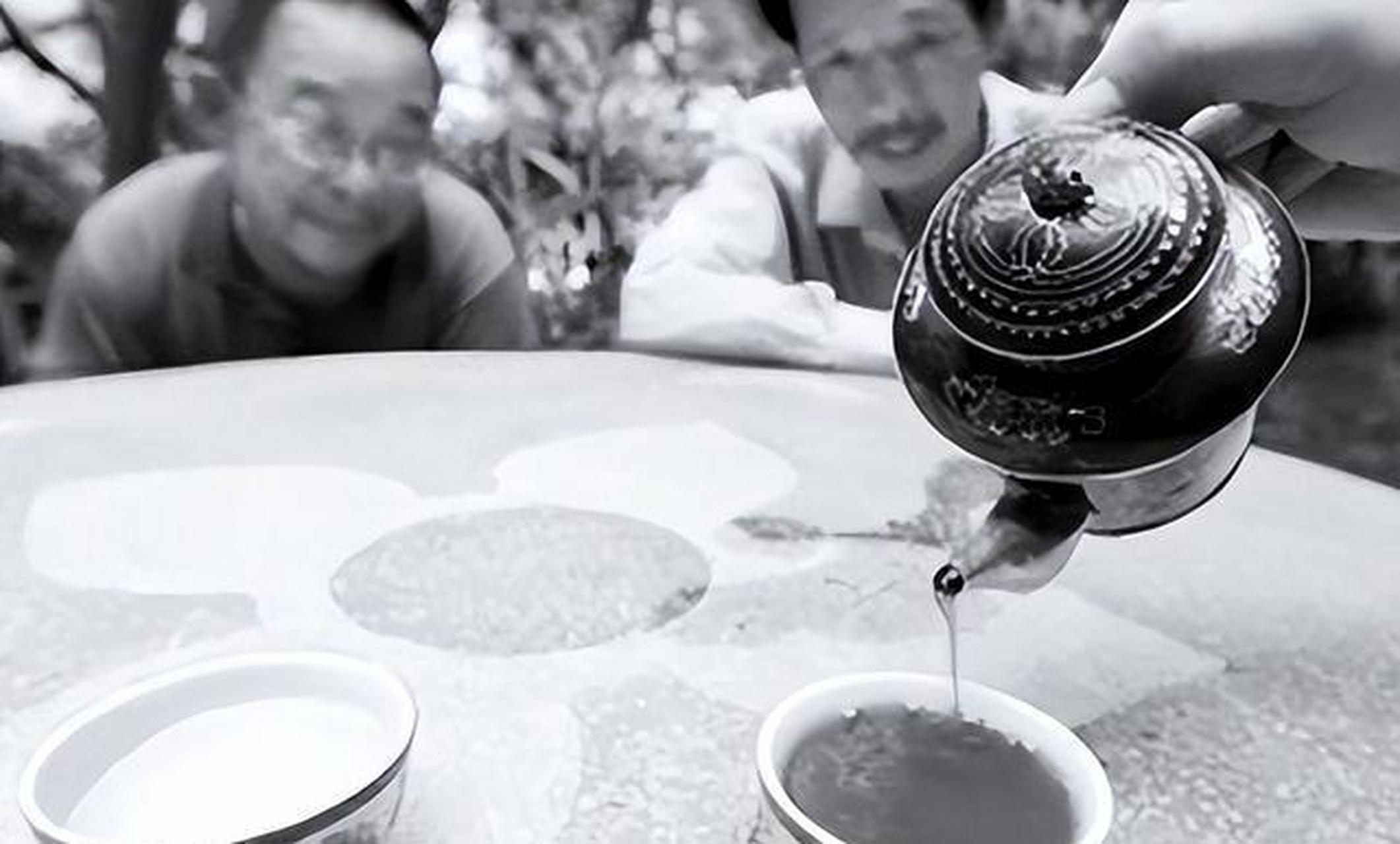 中国古代技艺和发明如九曲鸳鸯壶,鲁班木鸟,偃师机械人,象牙席和走