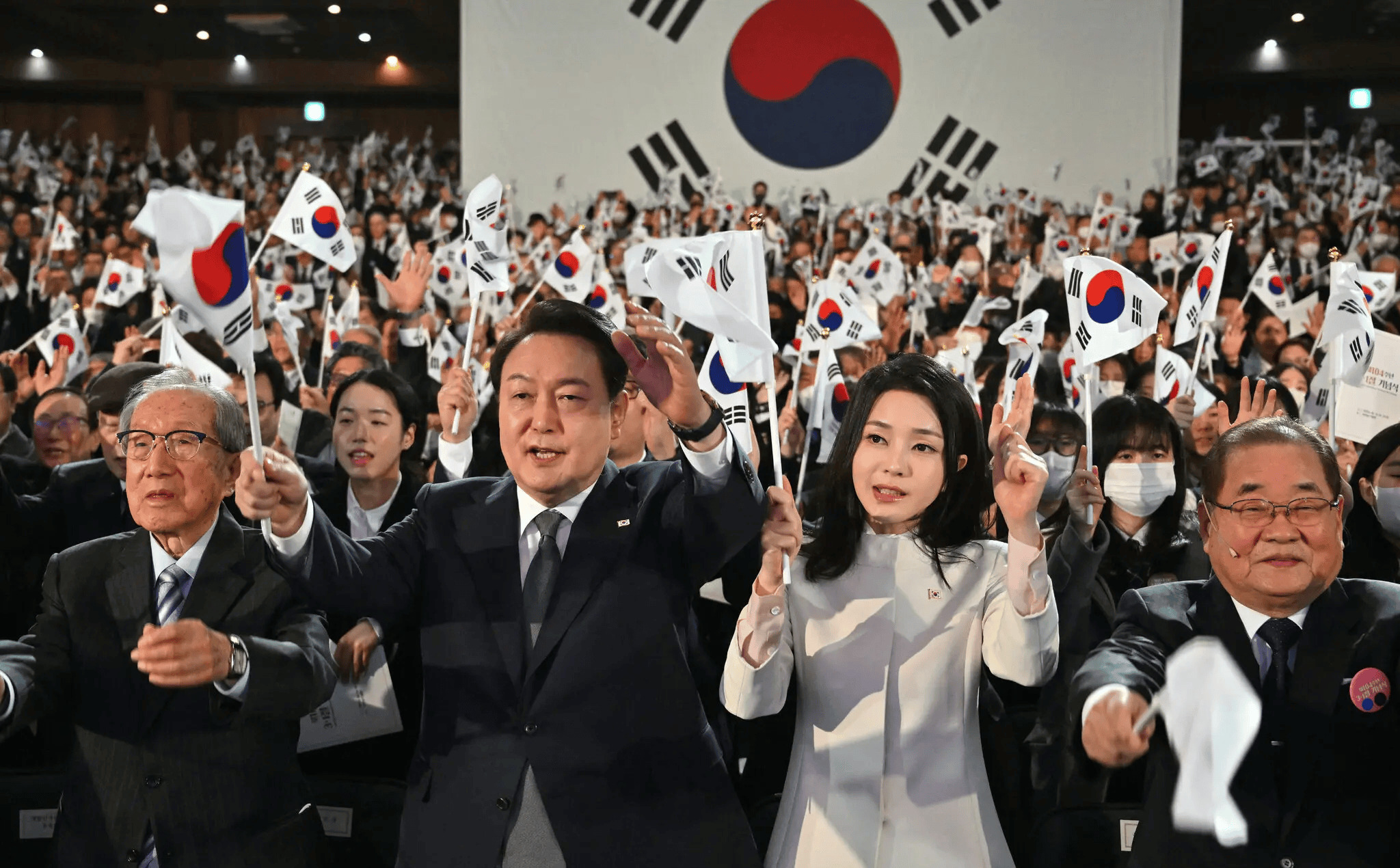 韩国国会选举前瞻:政治呈两极分化态势