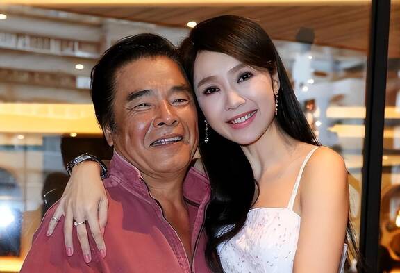 雷洪:6个老婆同住一屋,每人每月7万零花钱,如今又娶第七房?