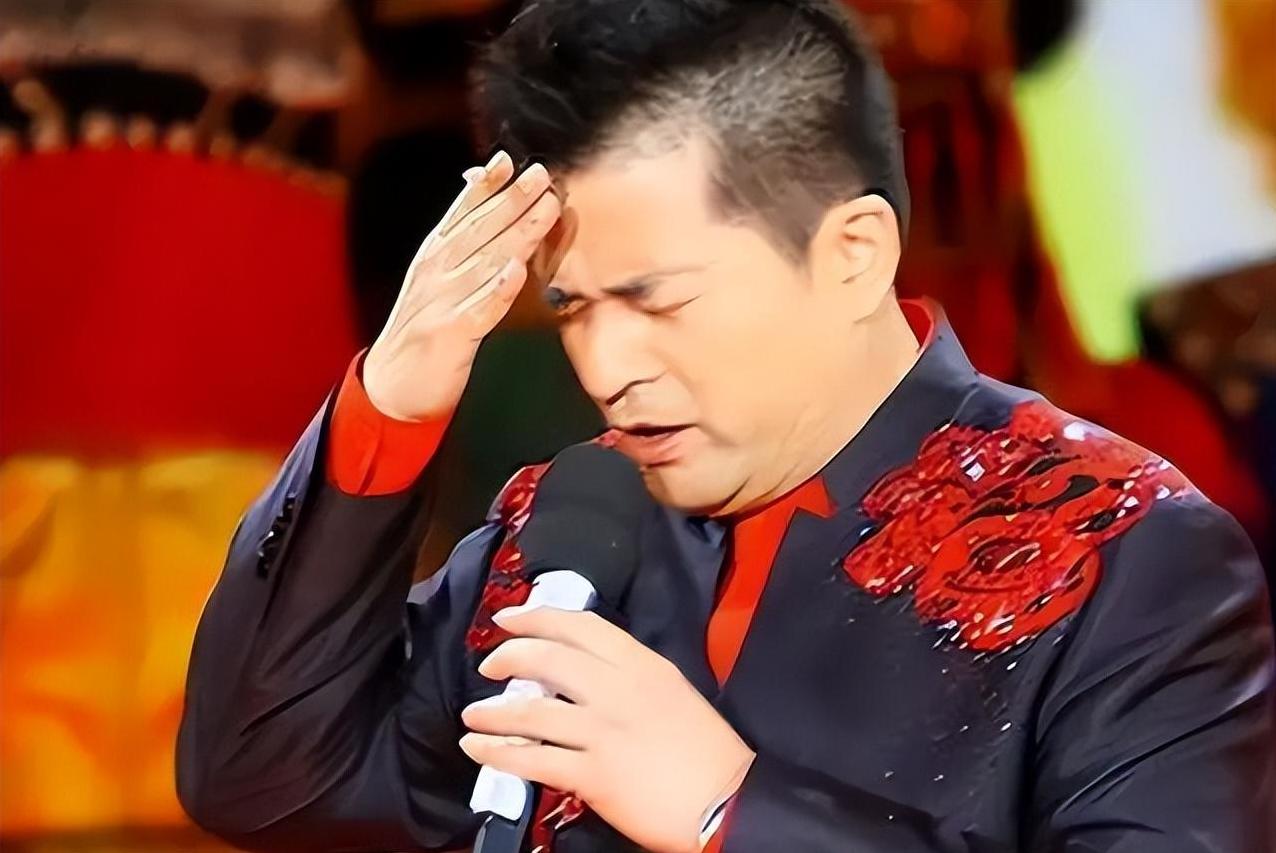 毕福剑消隐后与《星光大道》歌手聚餐,拒酒只饮果汁