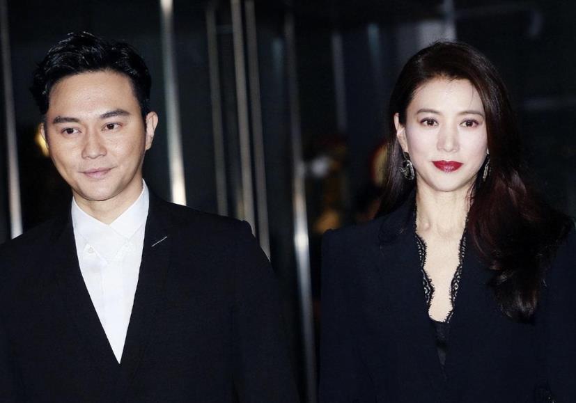 香港小姐冠军袁咏仪:被富豪包养,获张智霖"拯救",如今怎样