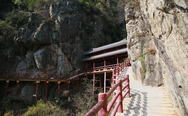 深度探索陇南市旅游景点:甘肃南部最美的自然风光和人文景观