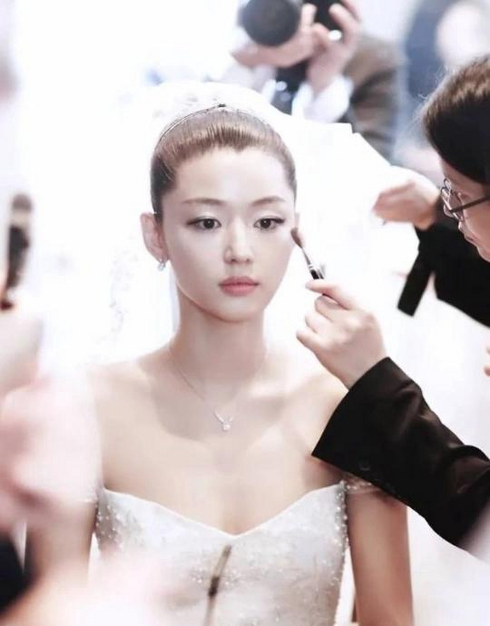 韩国女星全智贤与丈夫崔俊赫迎来结婚12周年!