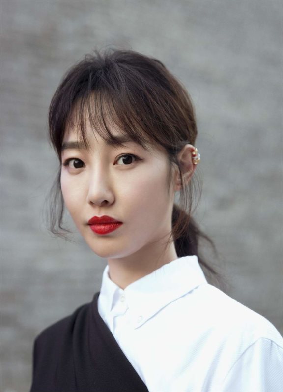 女演员白百何:从四小花旦到"千夫所指",40岁近照曝光显憔悴