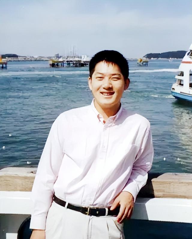 "围棋天才"常昊:娶大他8岁的再婚棋手张璇为妻,如今生活怎样