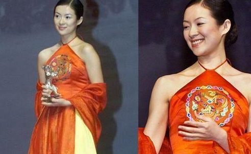 有一种放荡叫章子怡穿"肚兜"!国际章名不虚传,一根细绳兜不住