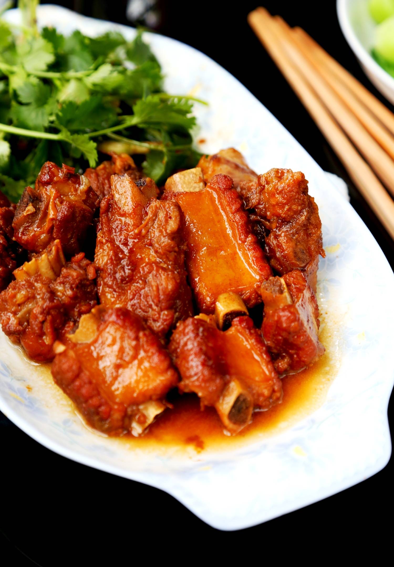 只要加入4种香料,排骨就会越炖越香,肉嫩汤鲜,必须收藏