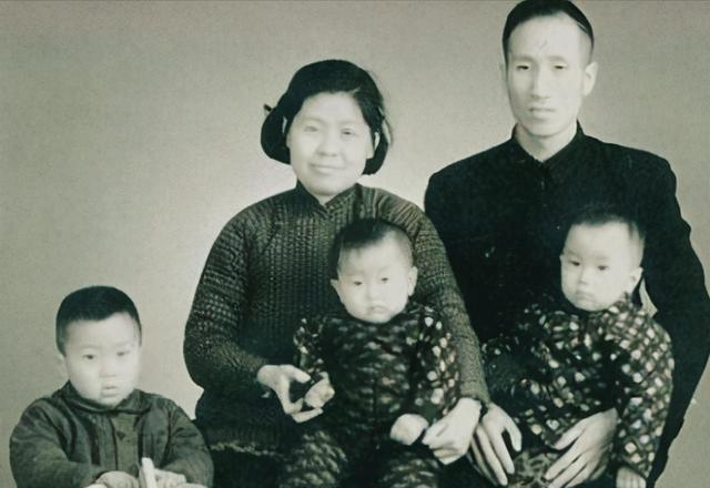 马未都:我父亲是智兵,打仗冲锋总慢半秒,39人参军就他一人存活