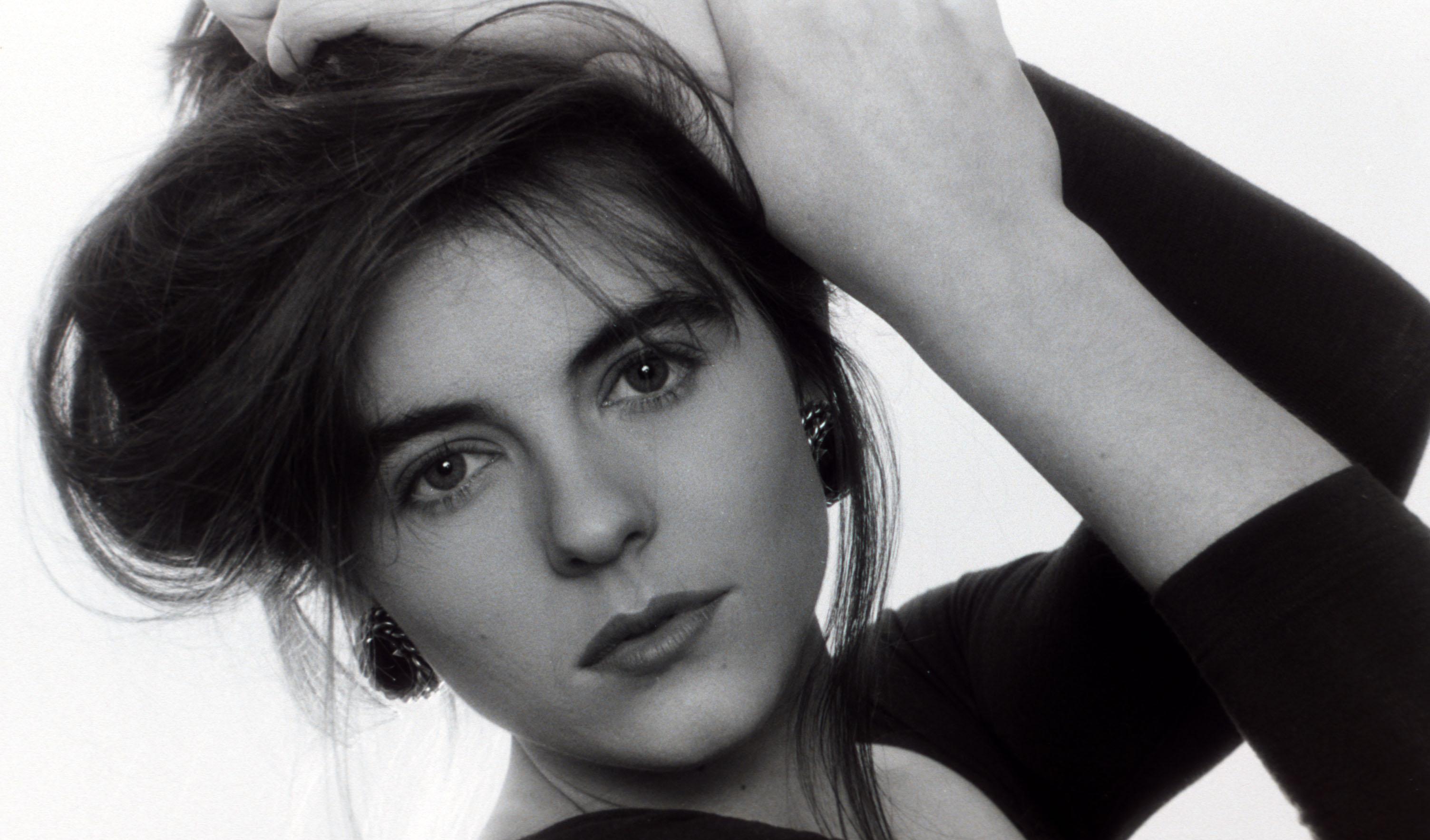 伊丽莎白·赫利:明目皓齿的英伦美人,为艺术献身的女星