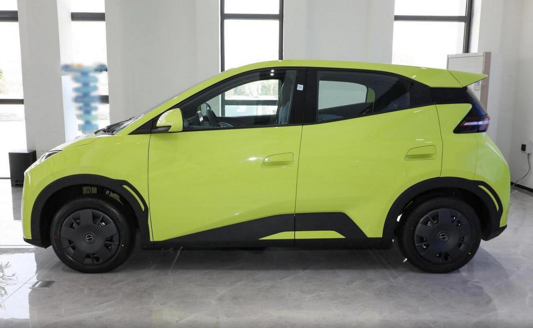 比亚迪海鸥凭卓越性能,丰富配置和实用空间在纯电动车市场脱颖而出,以