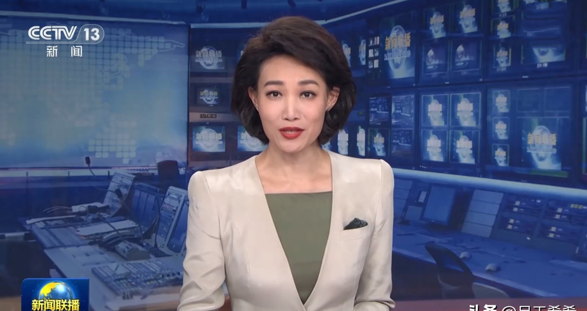 新闻联播主持人女的都有谁(新闻联播主持人女的都有谁啊)
