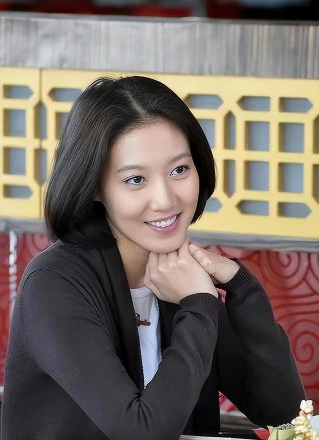 回顾演员高露:我这辈子正确的决定,就是隐婚为丈夫生一儿一女