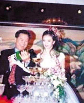 王艳:23岁当后妈,和嚣张继子王烁亲如姐弟,亲儿子让她身心俱疲