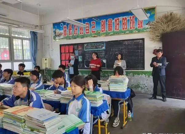 督导检查 促进提高——兴平市初级中学迎接"316"检查记实