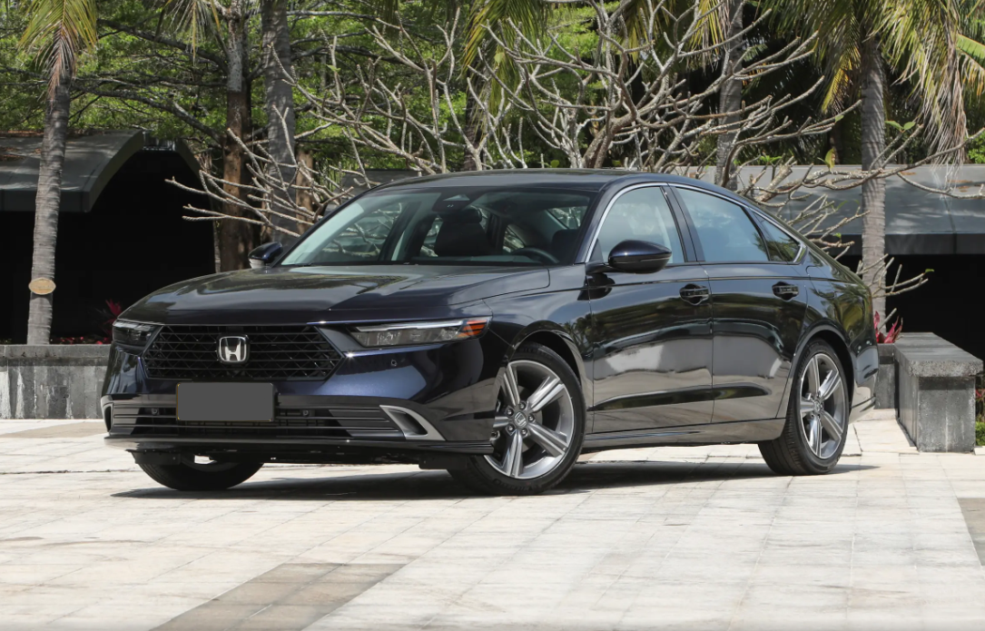 外观美丑因人而异,优惠后的价格也不算贵,十一代雅阁产品力分析