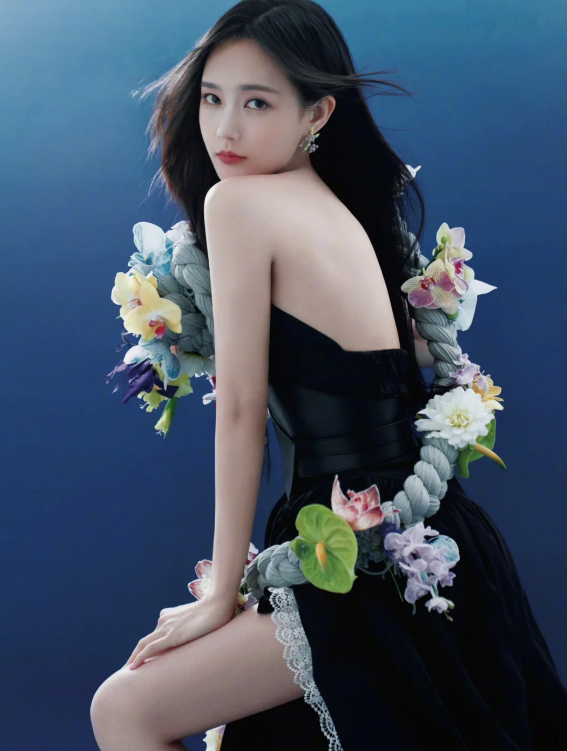 黑丝长腿李一桐,她的腿也太美了吧,这身材和腿看多久都看不腻