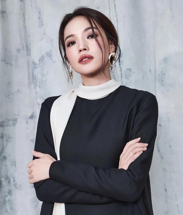 演员黎明:和乐基儿离婚后,为何娶普通妻子