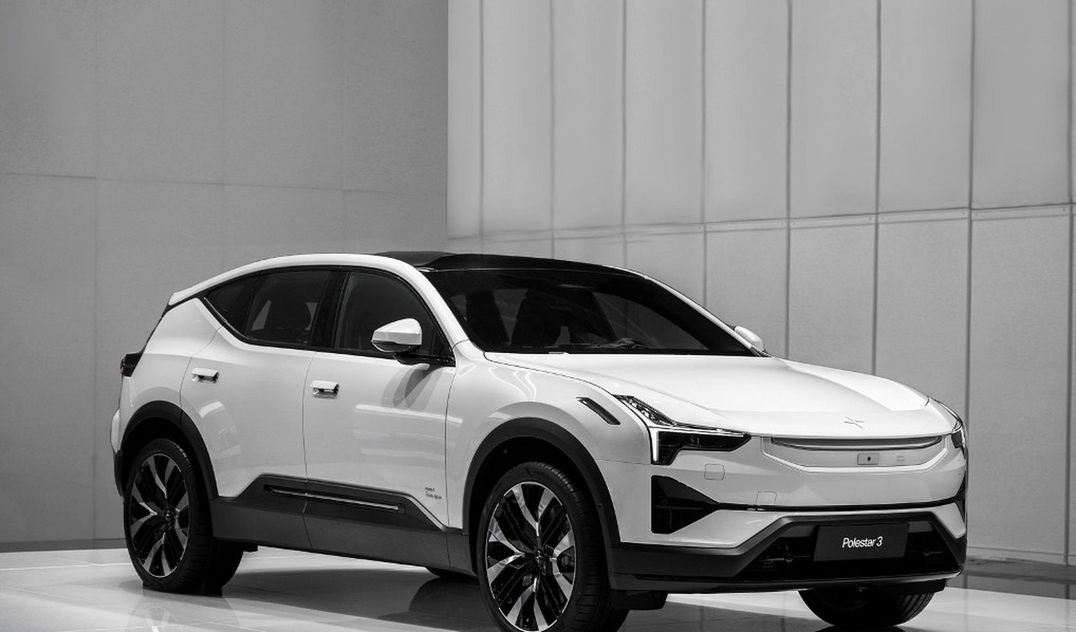 polestar极星在北京车展展示了纯电超跑概念车"极星synergy"和两款suv