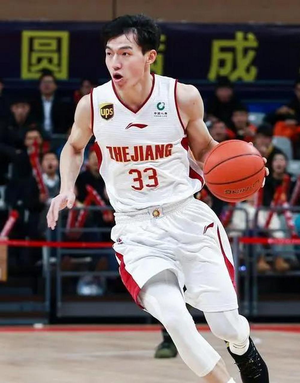 吴前,浙江男篮的耀眼之星!出身富贵之家却选择自己打拼篮球路.