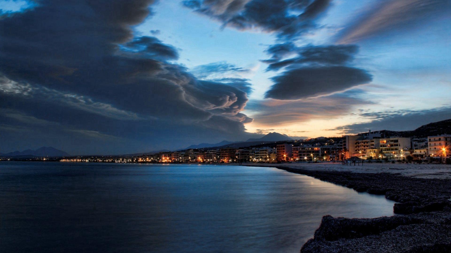 刚从新昌县回来,难以想象近48万人口的县城,如今变化如此之大