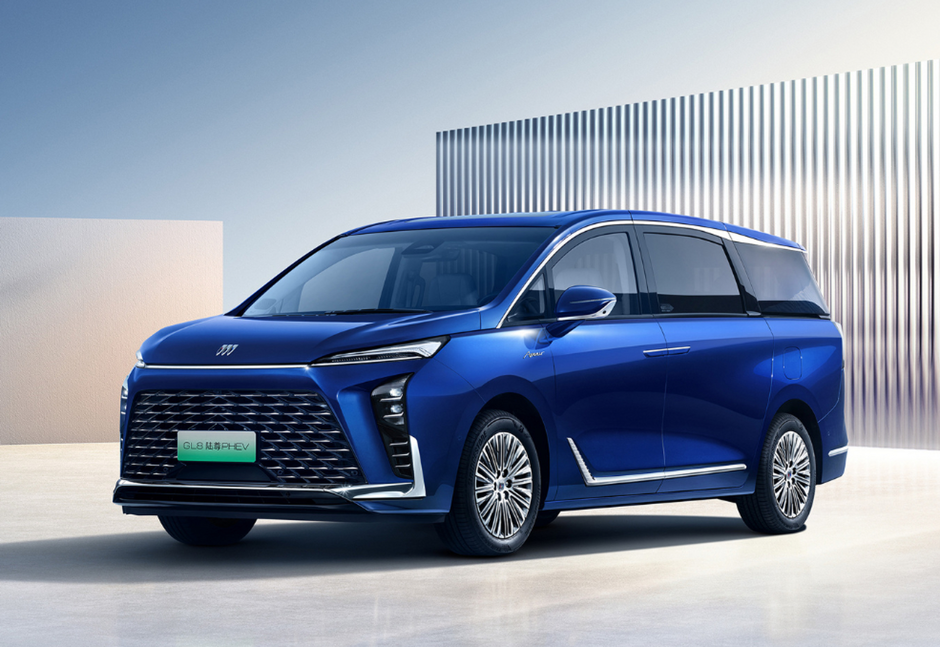 上市72小时累计订单10017个,表现不错.[原文:别克gl8陆尊phev上.