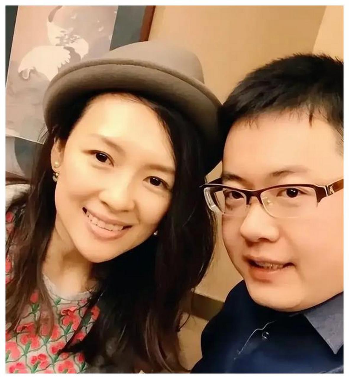 章子怡和李天一的恋情传闻闹得沸沸腾腾,但当事人双双澄清只是好友.