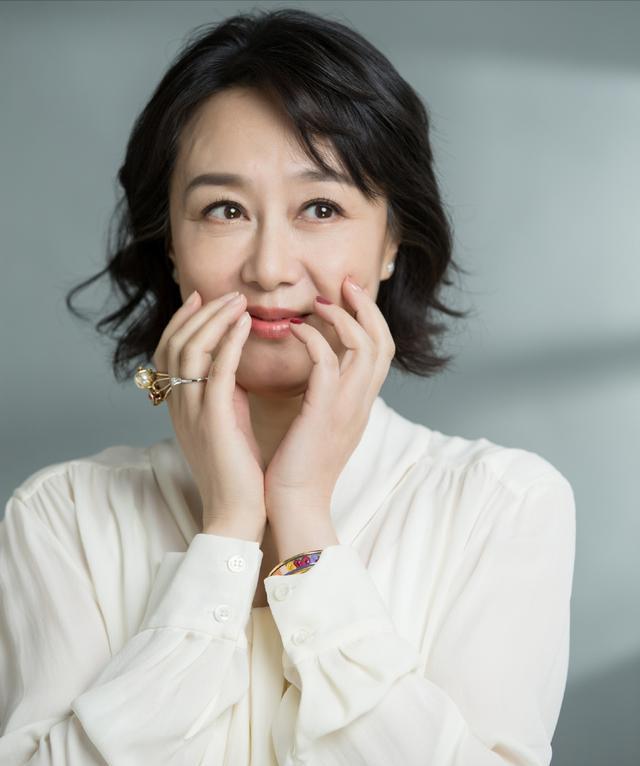 著名演员吴玉芳:嫁"乒乓王子"隐退生两女,恩爱33年,幸福美满