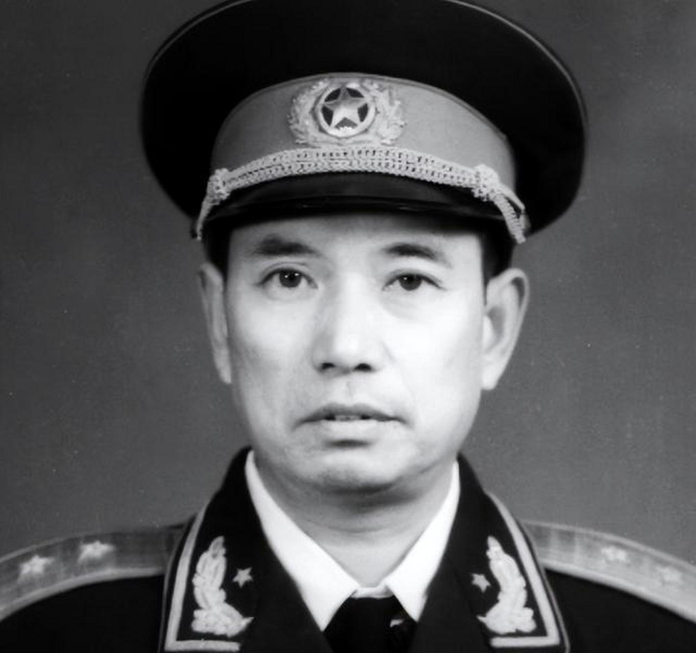 1970年代,周总理急寻炮兵将领吴克华.会议缺他不可?他却离奇消失.