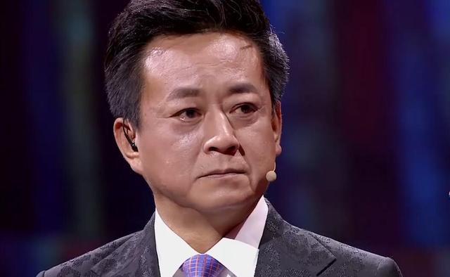 张泽群晒聚会照!董卿老的认不出,周涛美丽依旧,朱军沧桑了很多