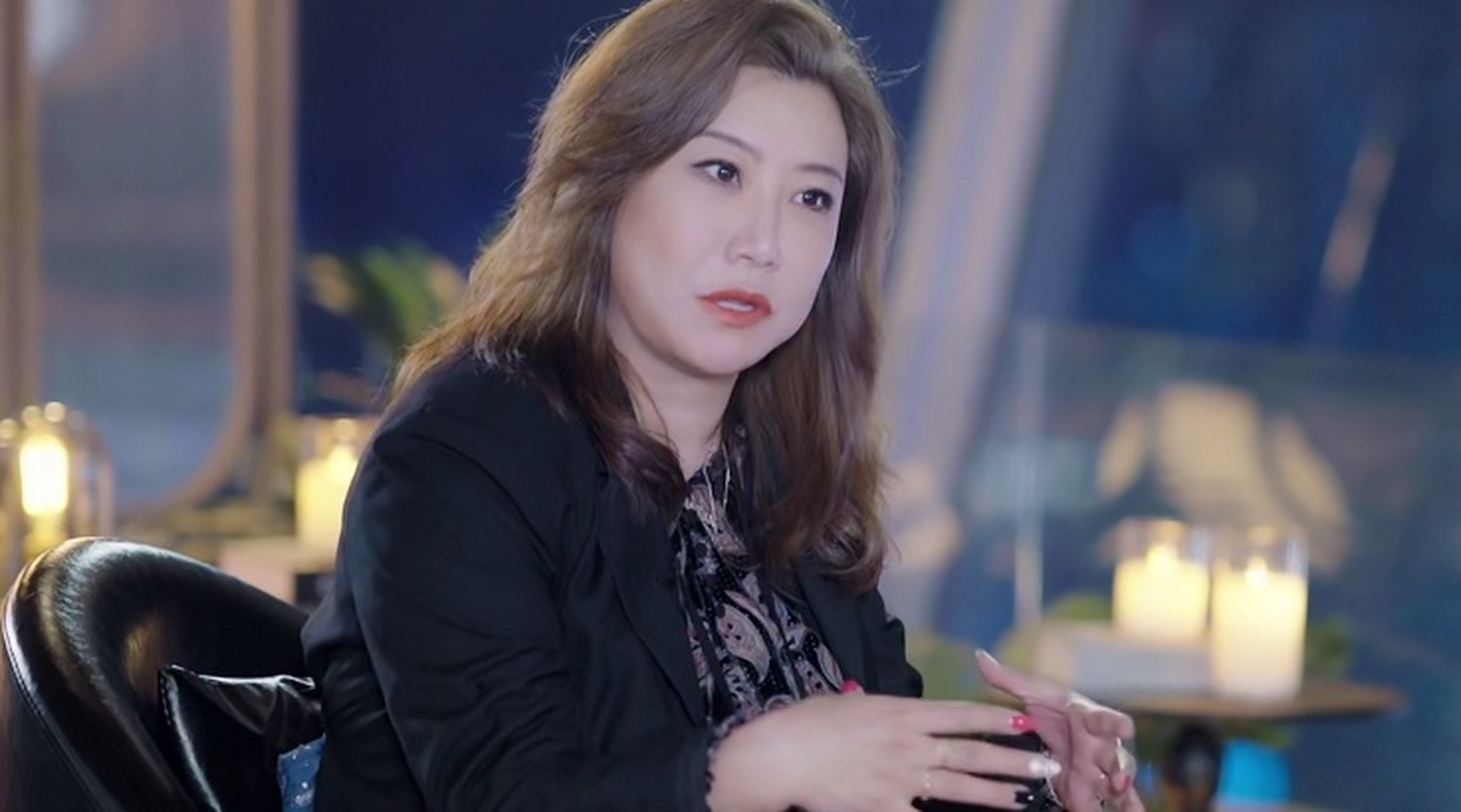 中年女演员市场困境下,范湉湉的内在美获公众认可,展现中年女性逆袭