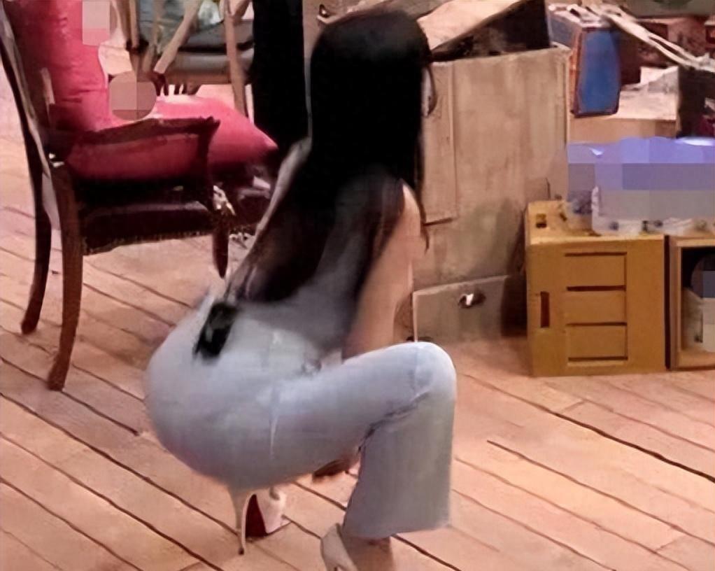 柳岩为什么还单身?当她穿上高跟鞋深蹲后,才知道为何没人敢追