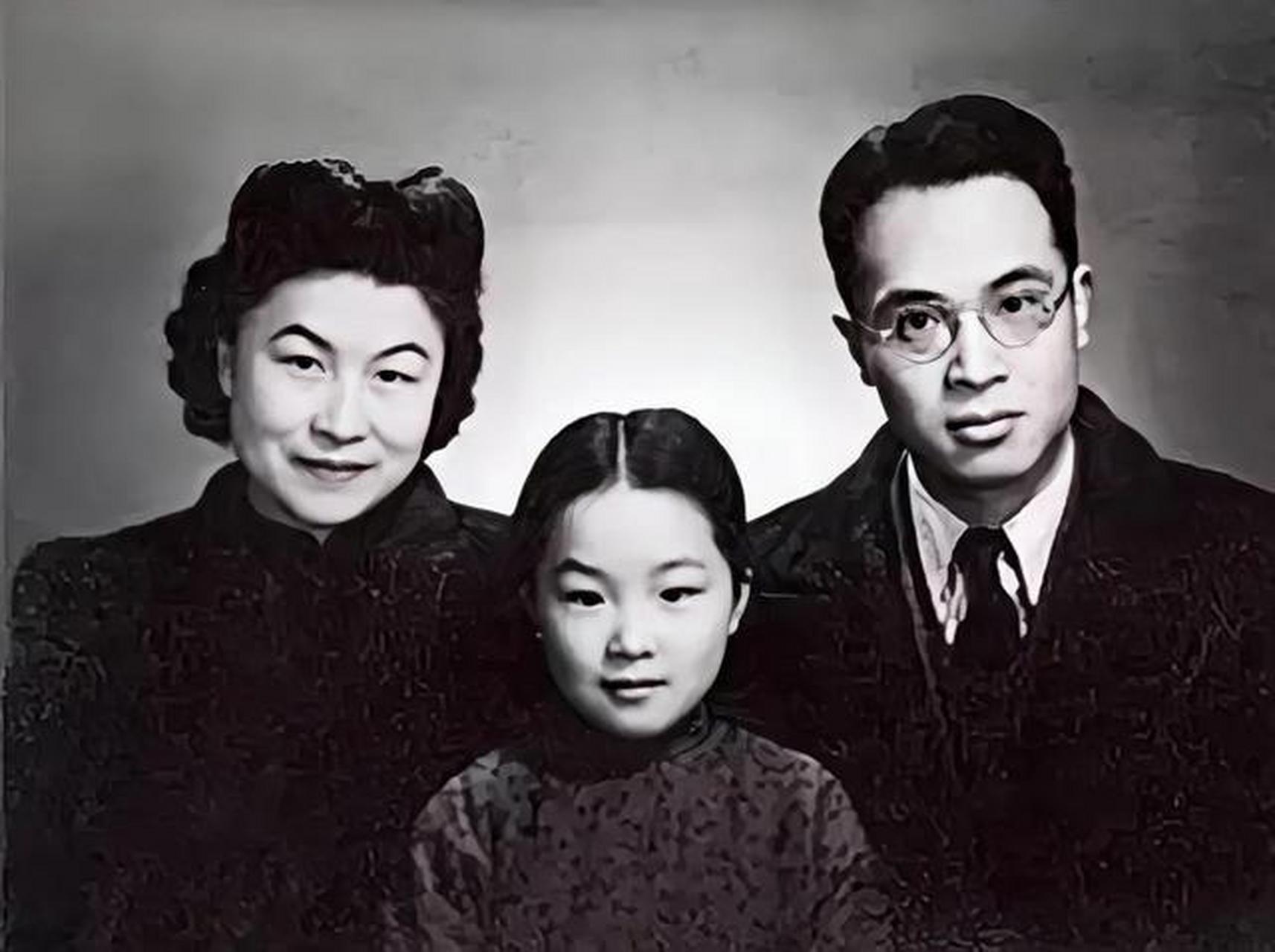 钱钟书之女钱瑗遭街坊辱骂,杨绛为保护女儿与邻居发生冲突,钱钟书亦