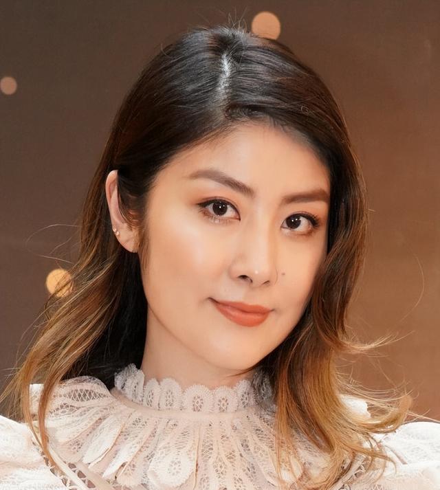 13年前,是多么痛楚的经历,改变了港圈公主陈慧琳的生活轨迹?