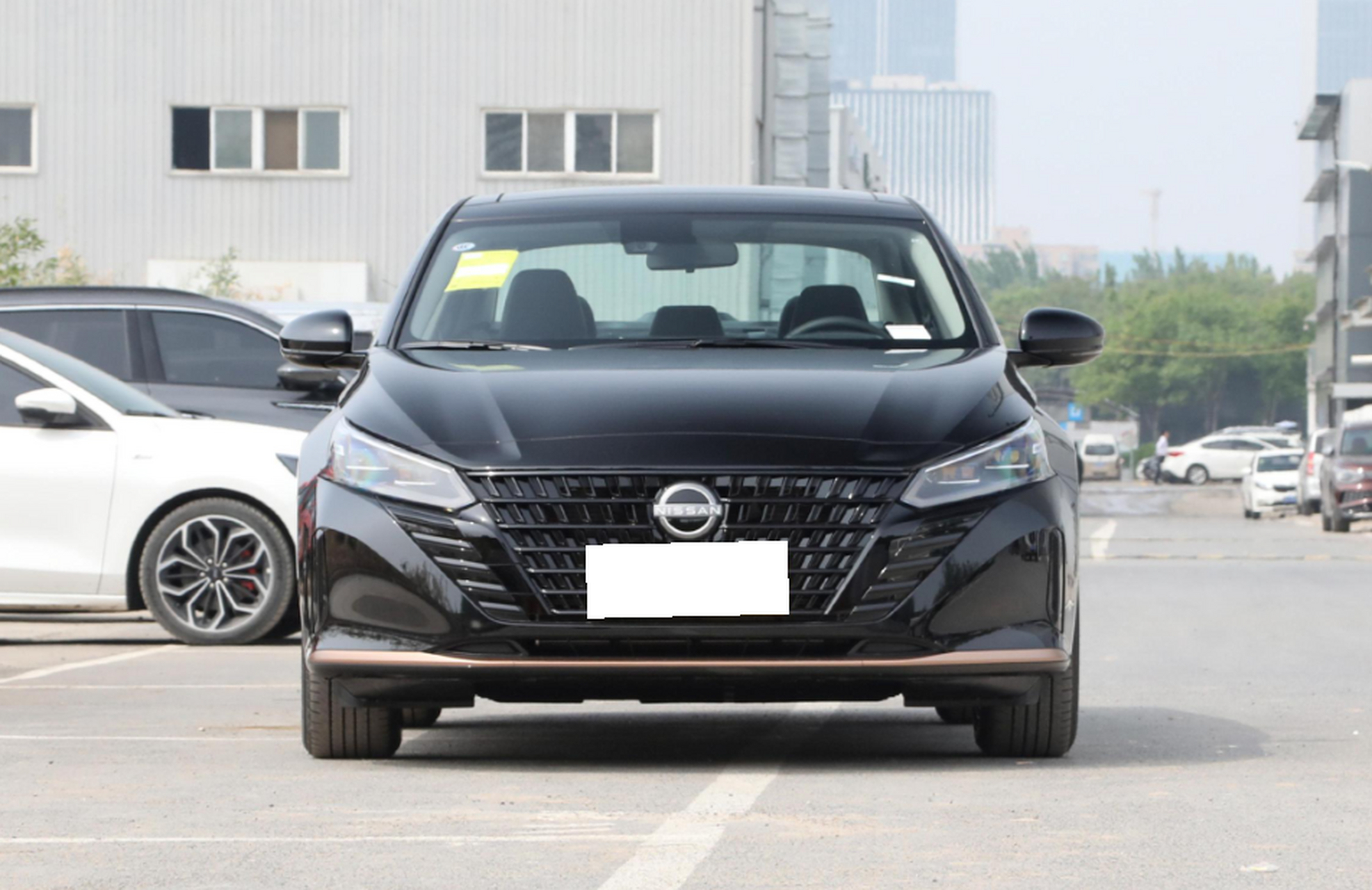 车长轴距优秀,提供宽敞空间.内饰用料扎实,配备悬浮式中控屏.搭载2.