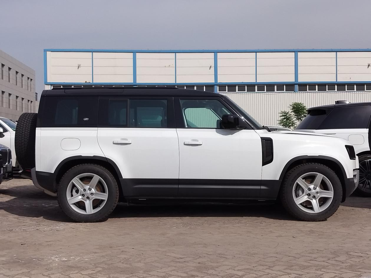 拿下一台路虎卫士柴油d300,是什么体验