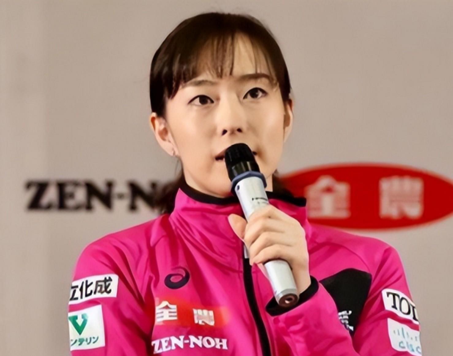 马龙的"校花"妻子夏露:皮肤白皙气质佳,身材傲人凹凸有致