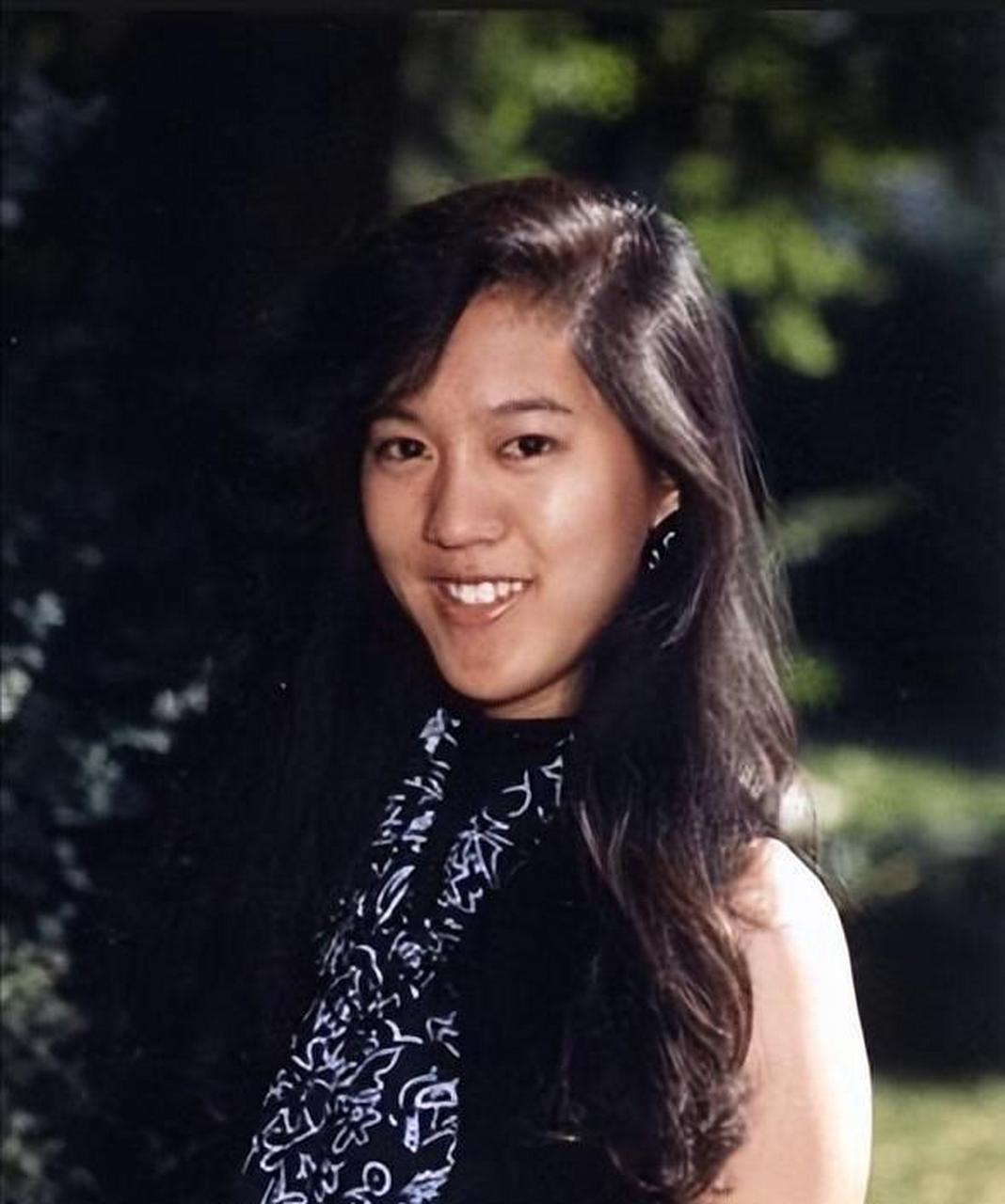 张纯如,这位美籍华裔女作家!《南京大屠杀》揭露历史真相震撼全球.