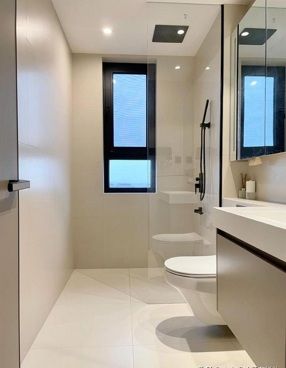 卫生间,作为家庭生活中不可或缺的一环,其内部的装饰风格和设计构思