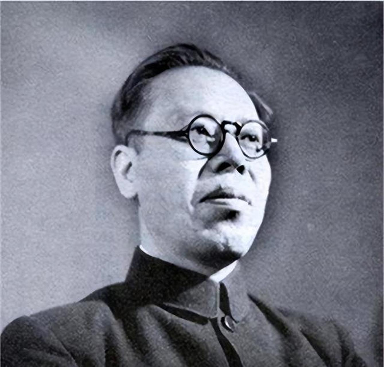 李立三一生投身中国革命,曾领导工人运动,为新中国建设作出贡献.