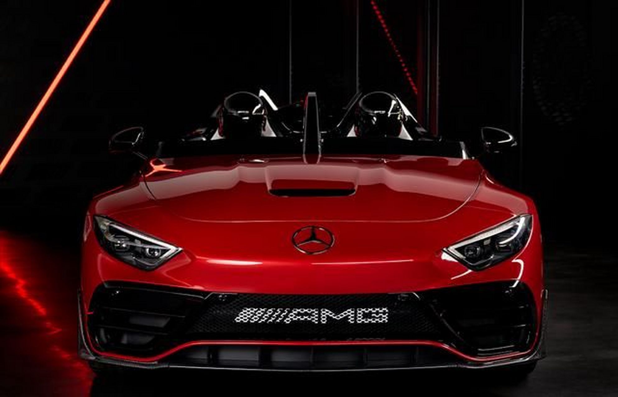 梅赛德斯-奔驰推出f1赛车街头版概念车amgpurespeed,其设计源自f1赛车