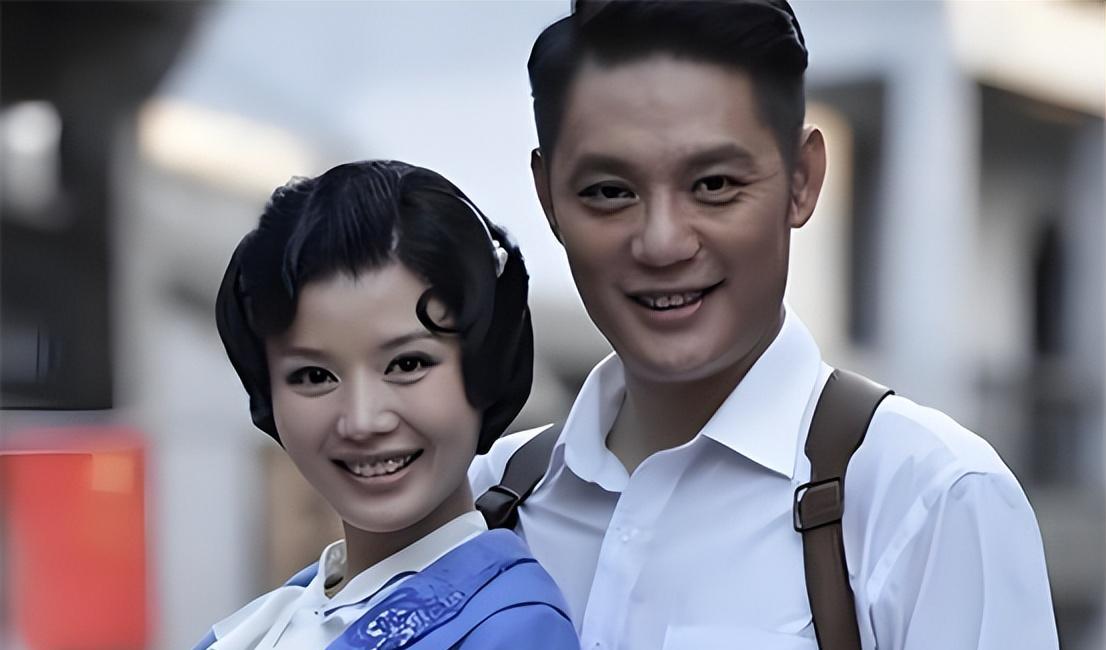 程愫:花21年捧红傅程鹏,丈夫走红就离婚,7年后2人境遇一目了然